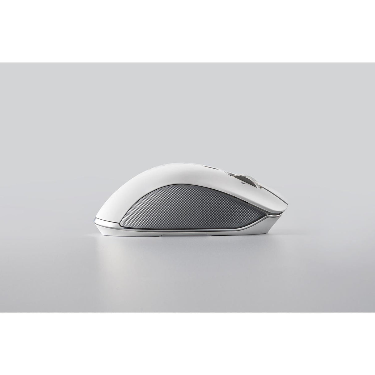 Razer Pro Click Humanscale 16K DPI Optical Wireless Ergonomic Mouse RZ01-02990100-R3M1