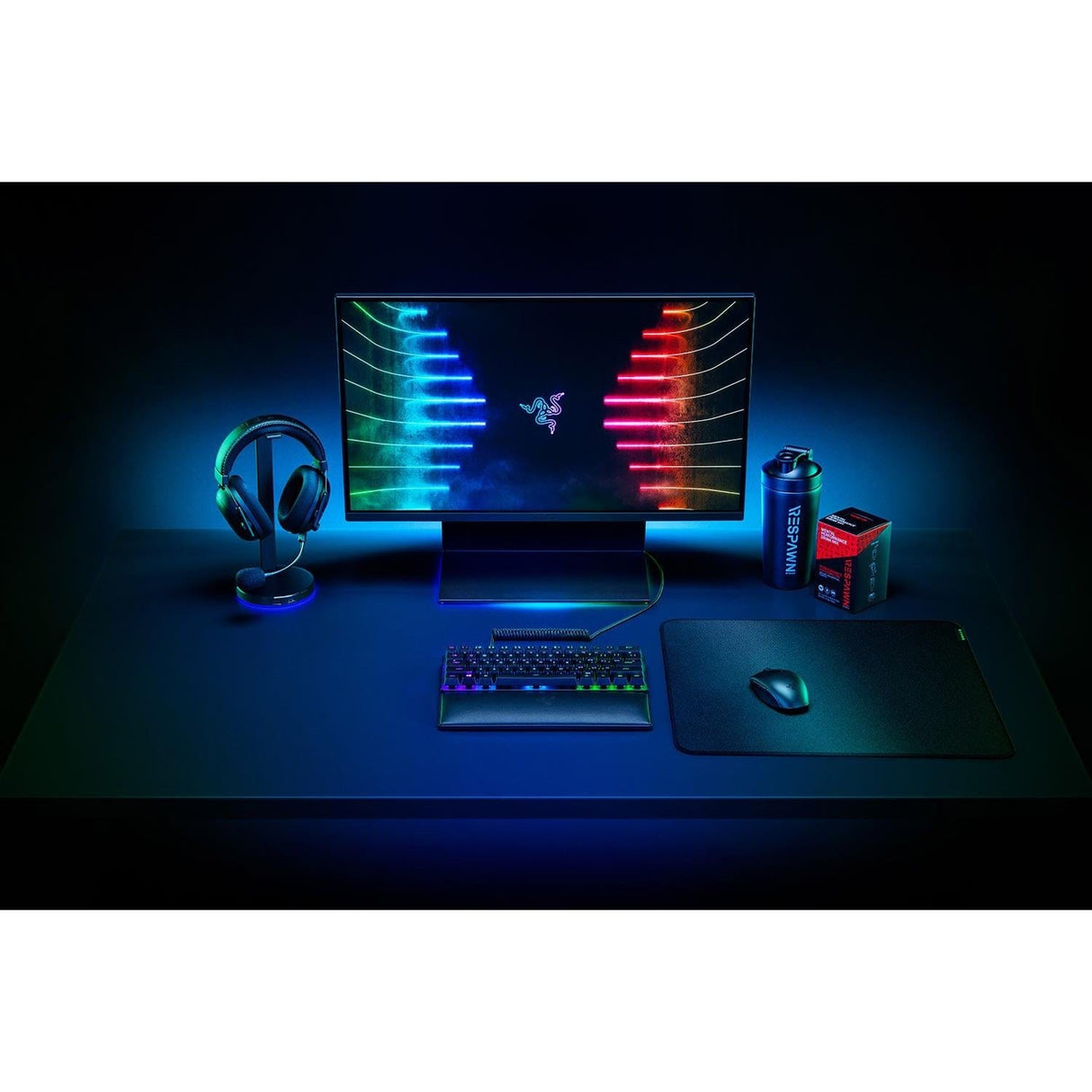 Razer Strider Gaming Mouse Pad Large - Black RZ02-03810200-R3M1