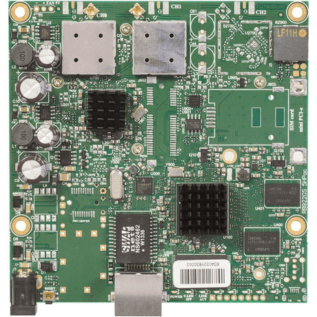 MikroTik RouterBOARD 911G-5HPacD with 1 Gb LAN port 5.X GHz ac radio and 2 MMCX Connector RB911G-5HPACD Green PoE