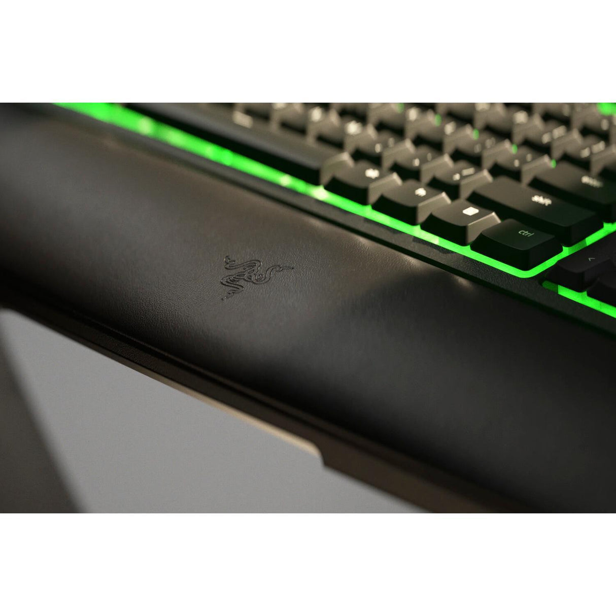 Razer Ornata V2 Gaming Keyboard - US Layout RZ03-03380100-R3M1